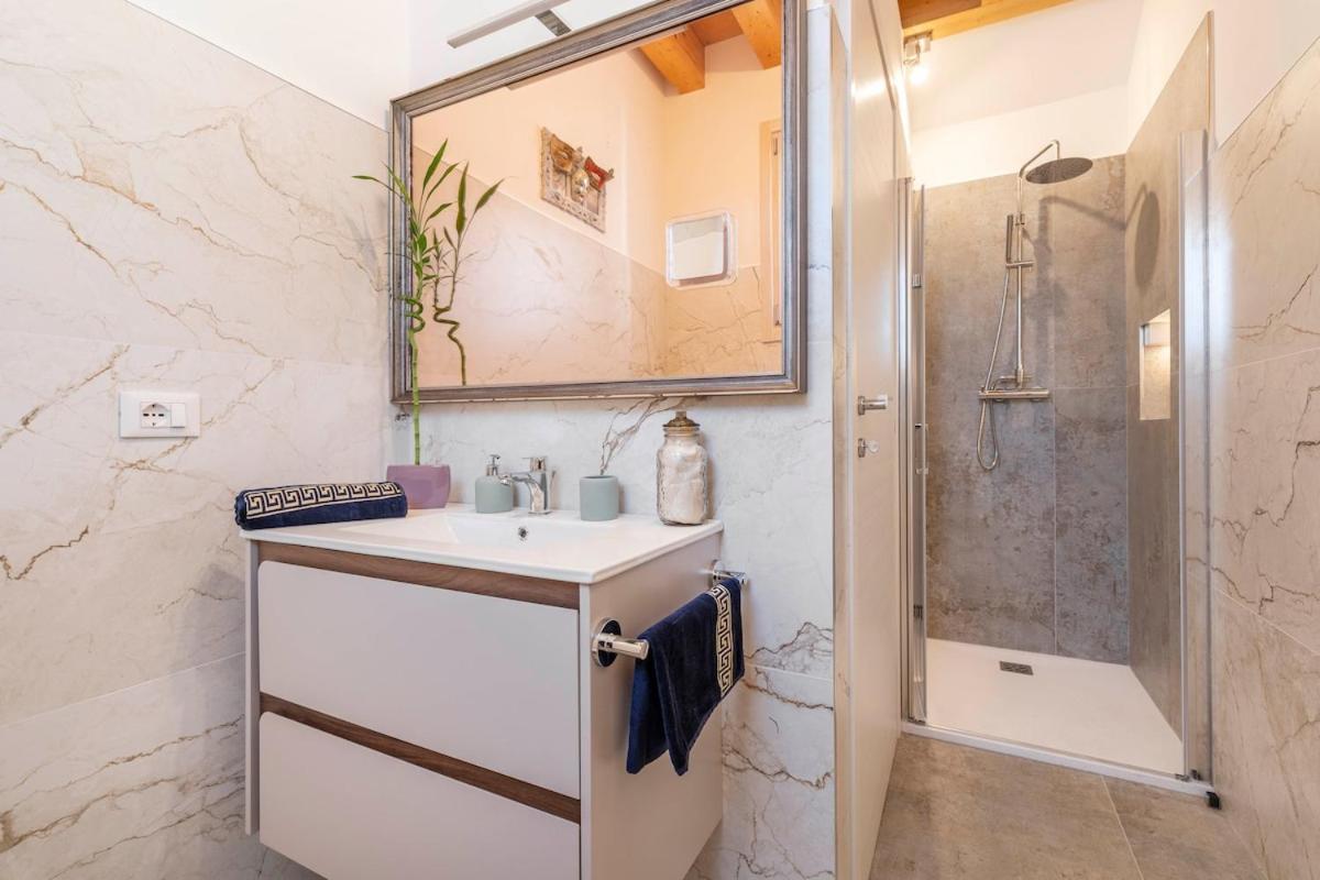 Stylish House Near With Parking Ferienhaus Venedig