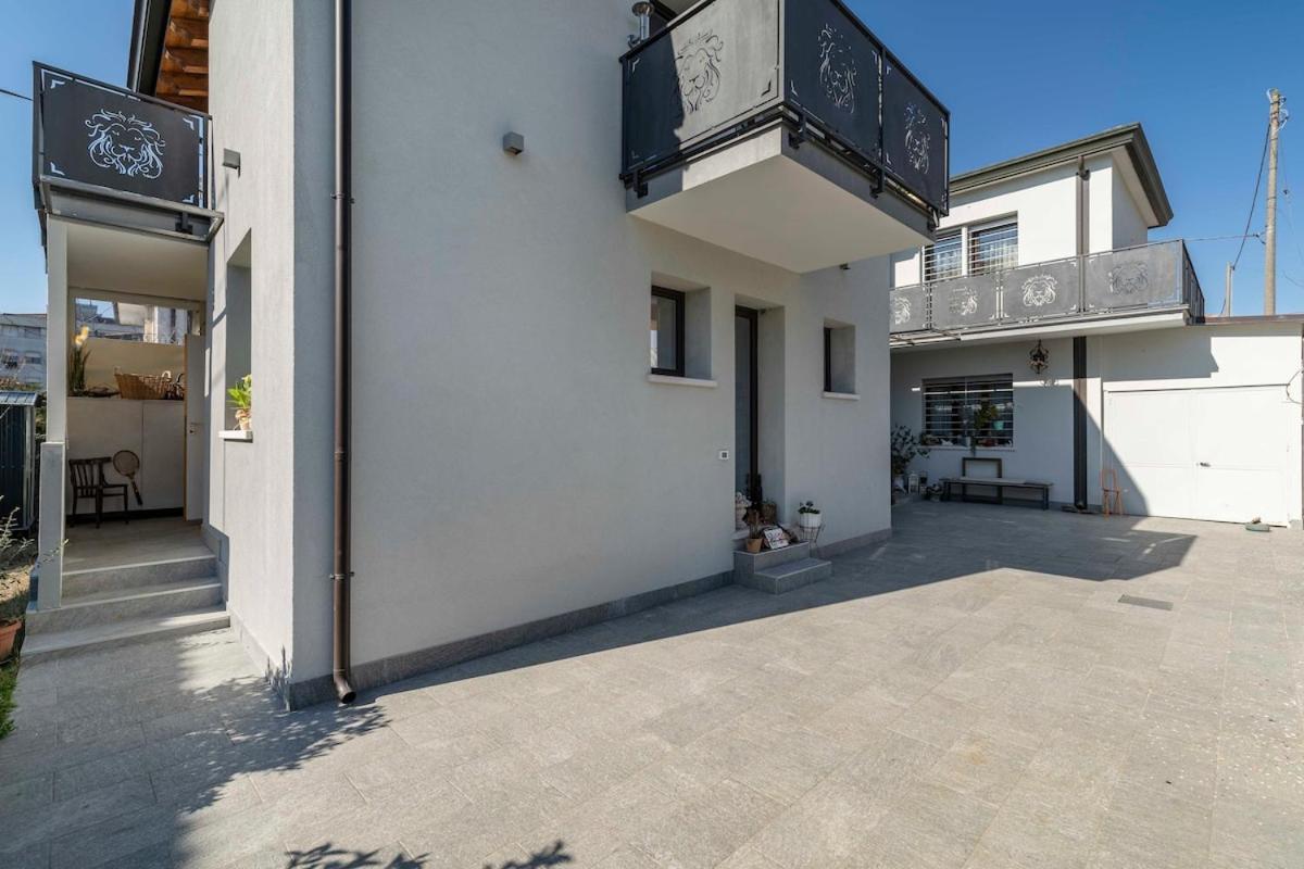 Stylish House Near With Parking Holiday home Venice