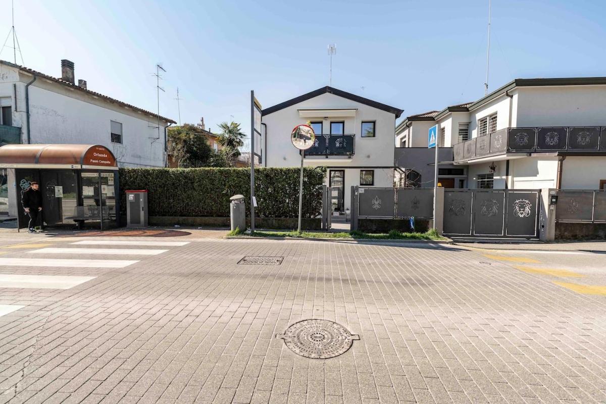 Ferienhaus Stylish House Near With Parking *